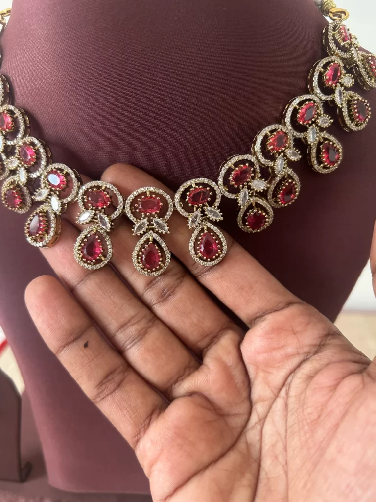 Dewdrop statement necklace set with pink stones