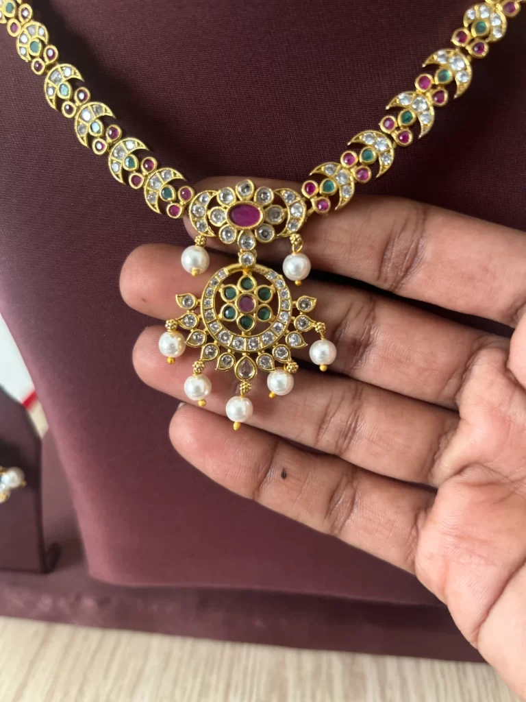 Non-Idol Gold Look-Alike Pearl Drop Necklace Set