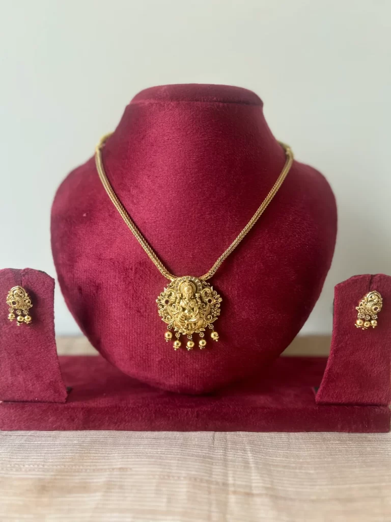Premium Antique Finish Lakshmi Devi Attigai Set