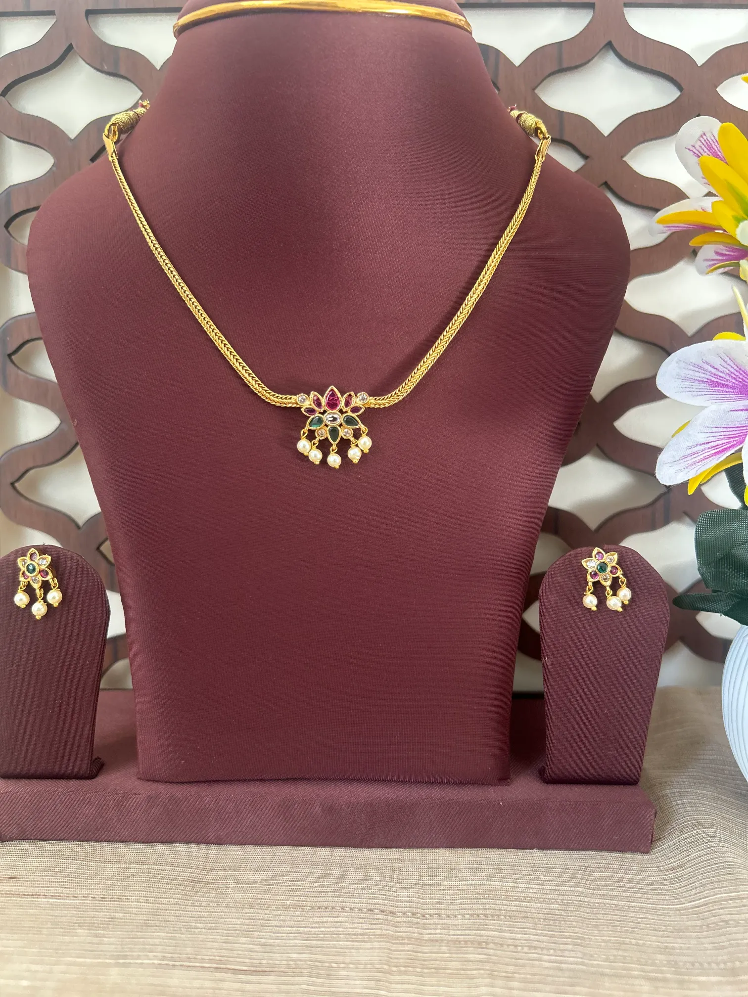 Thamarai Floral Pendant Necklace Set